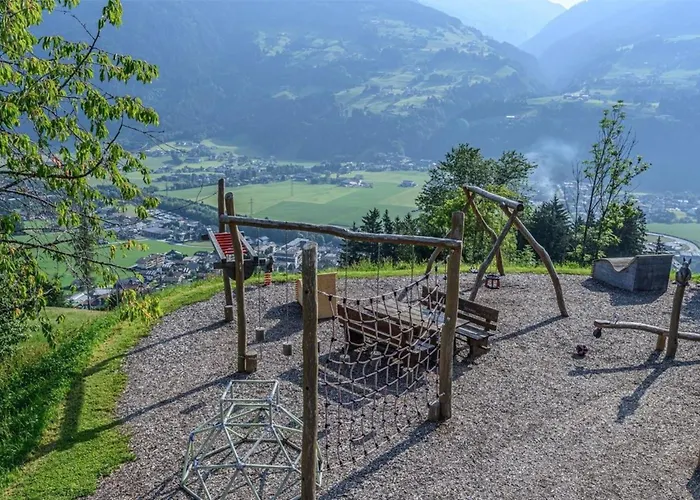 Holiday home Alpinloft Goldsun *